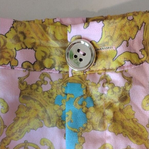 Italian Designer Style Silky Baggy Shorts Size Small Pink Yellow Baroque Italy - Picture 4 of 13